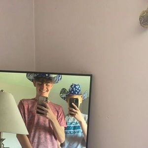 Meet your Posher, Dakota